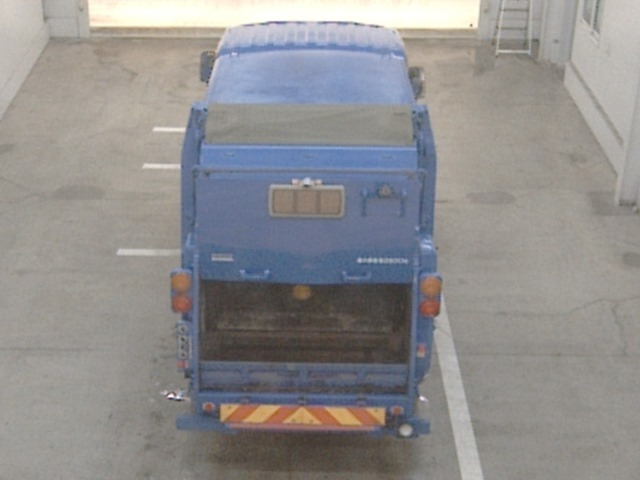 ISUZU ELF 2011