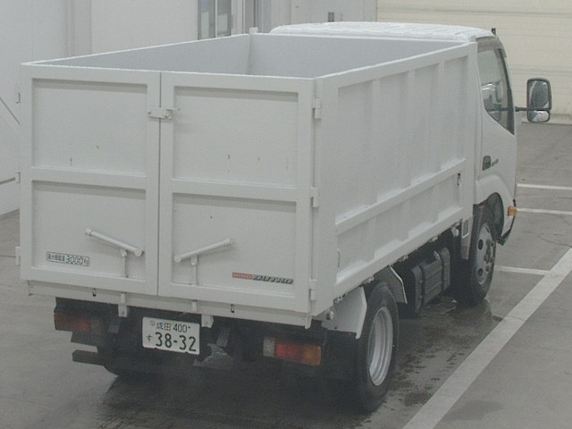 HINO DUTRO 2012