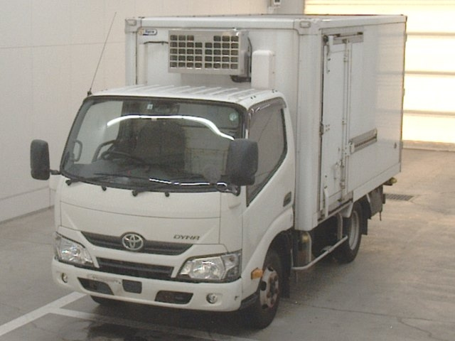 TOYOTA DYNA 2018