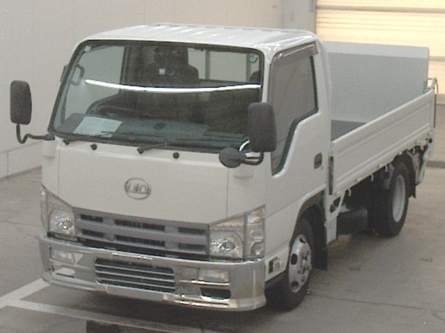 NISSAN CONDOR 2013