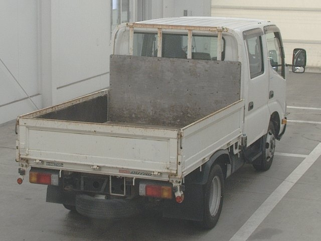 HINO DUTRO 2017