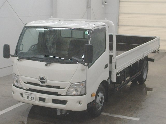 HINO DUTRO 2025