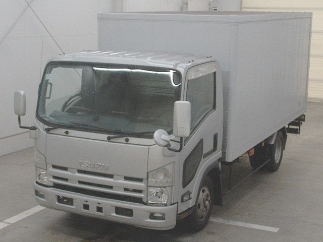 ISUZU ELF 2009