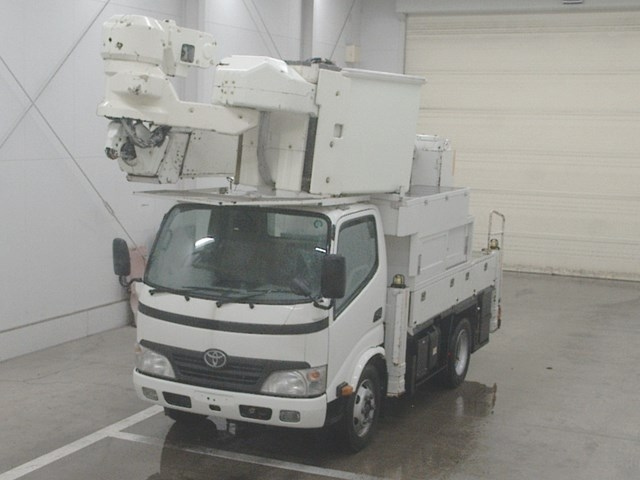 TOYOTA DYNA 2010
