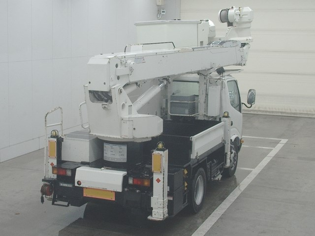 TOYOTA DYNA 2010