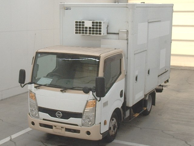 NISSAN ATLAS 2013