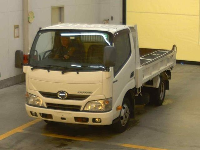 HINO DUTRO 2015