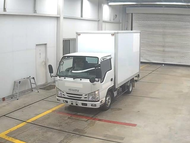 ISUZU ELF 2019