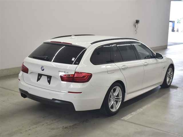 BMW 5 SERIES 2013