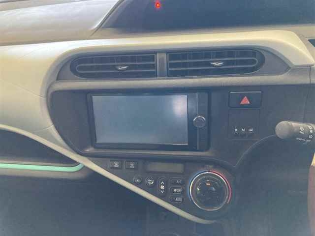TOYOTA AQUA 2013