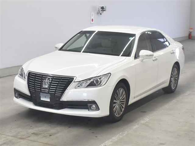 TOYOTA CROWN 2013