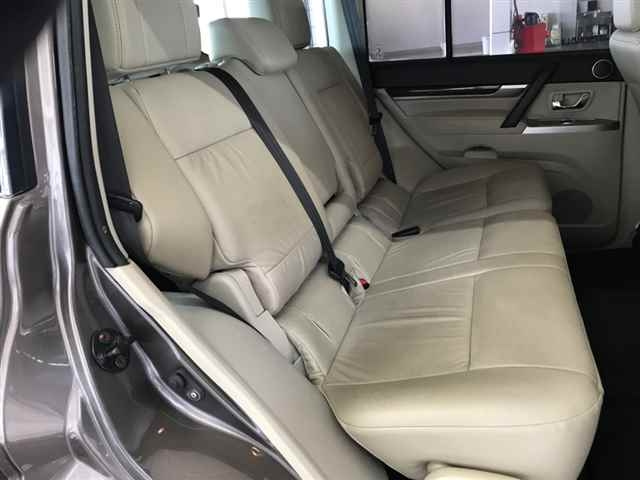 MITSUBISHI PAJERO 2014