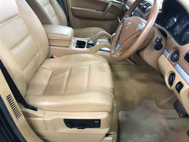 PORSCHE CAYENNE 2012