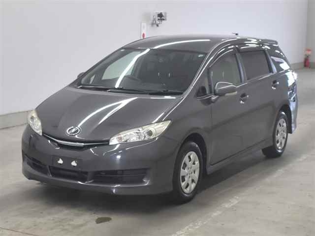 TOYOTA WISH 2016