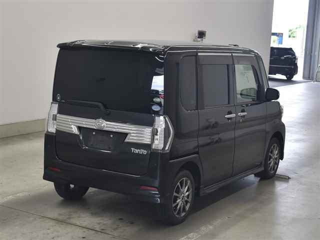 DAIHATSU TANTO 2016