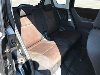NISSAN ROOX 2010
