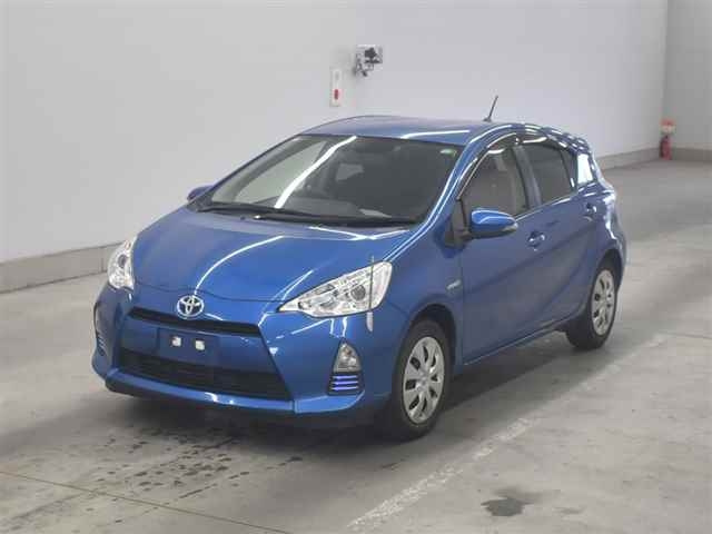 TOYOTA AQUA 2014