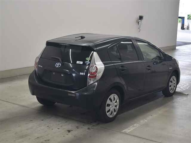 TOYOTA AQUA 2014