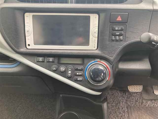 TOYOTA AQUA 2014
