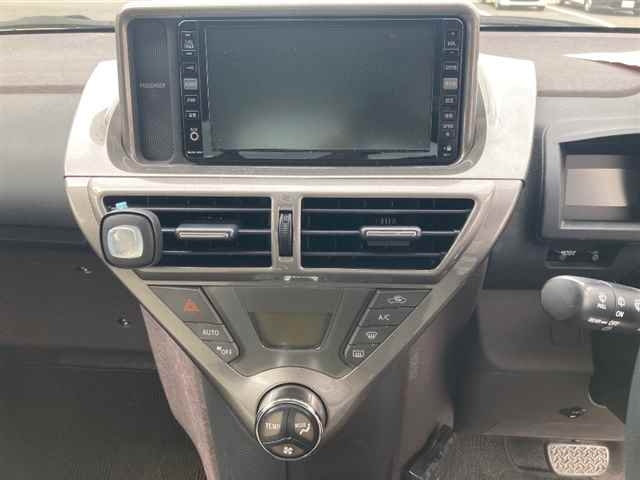 TOYOTA IQ 2009