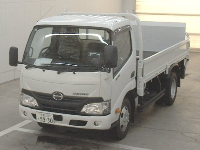 HINO DUTRO 2017