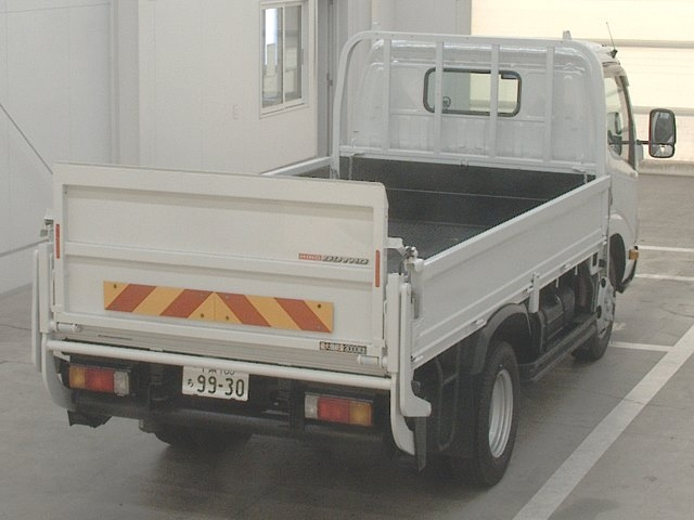 HINO DUTRO 2017
