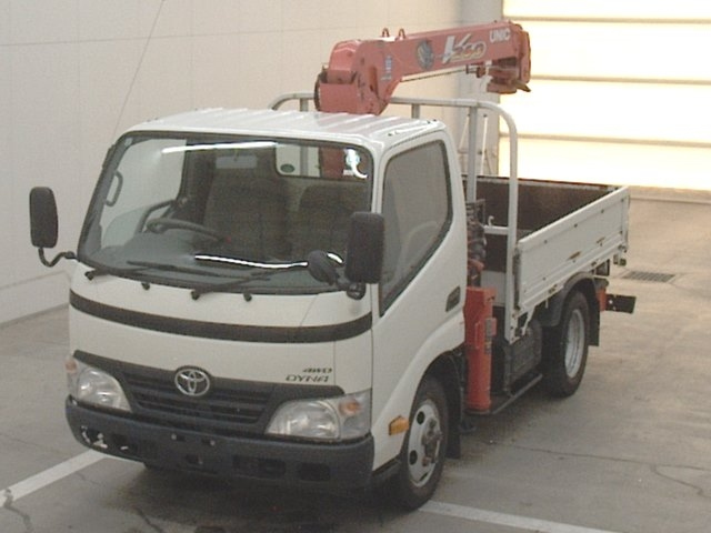 TOYOTA DYNA 2009
