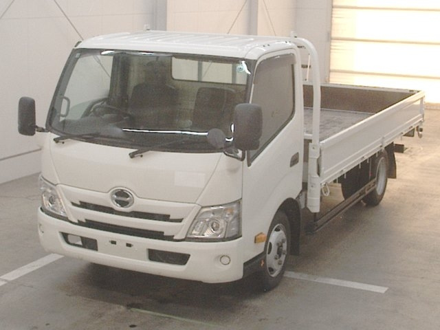 HINO DUTRO 2020