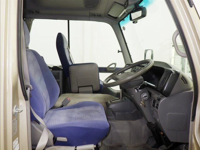 TOYOTA COASTER 2015