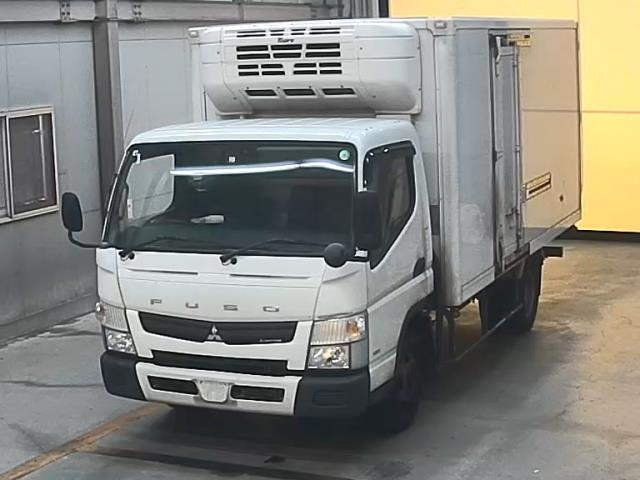MITSUBISHI CANTER 2015