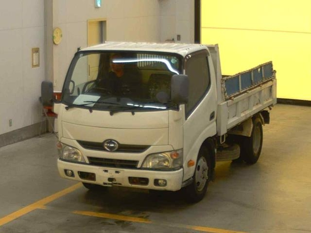 HINO DUTRO 2013