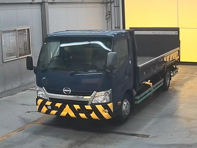 HINO DUTRO 2016