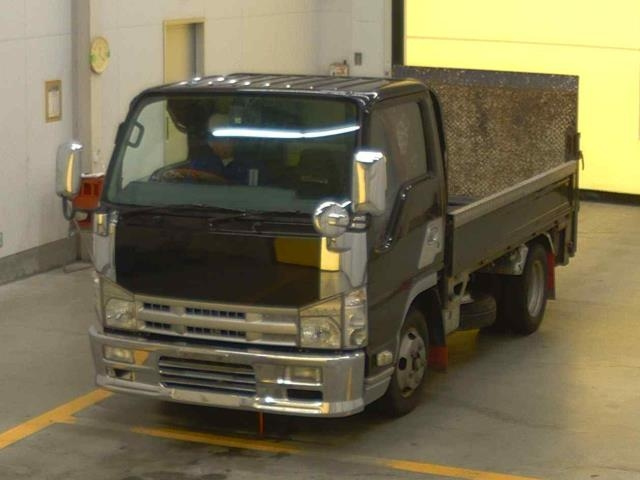 ISUZU ELF 2011