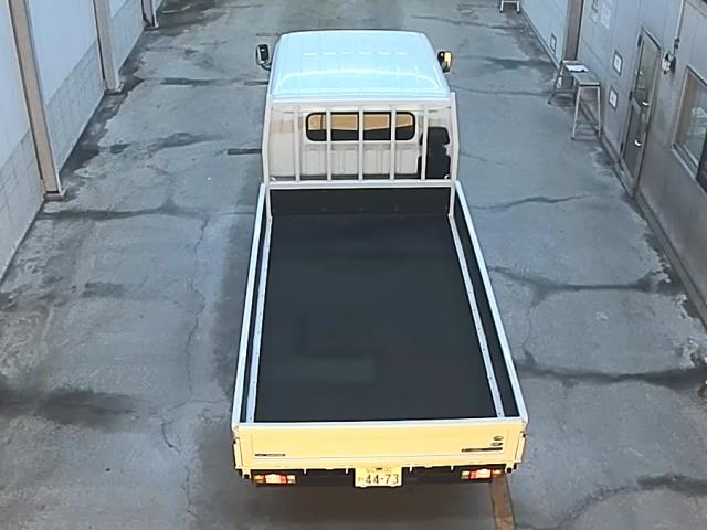 MITSUBISHI CANTER 2025