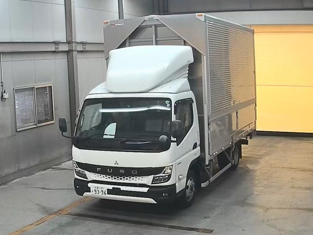 MITSUBISHI CANTER 2023