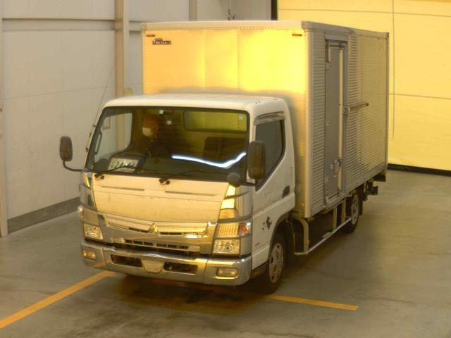 MITSUBISHI CANTER 2015