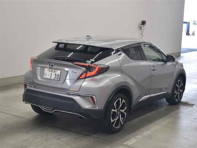 TOYOTA C-HR 2017