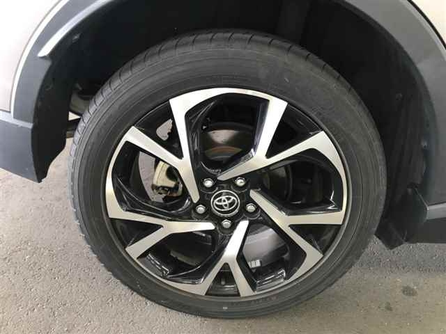 TOYOTA C-HR 2017