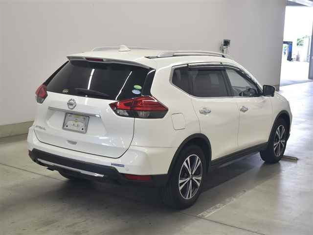 NISSAN X-TRAIL 2020