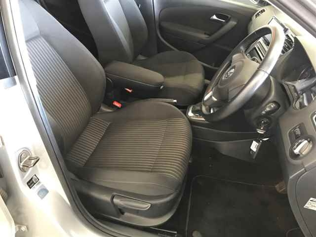 VOLKSWAGEN POLO 2012