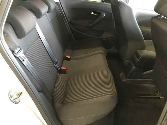 VOLKSWAGEN POLO 2012
