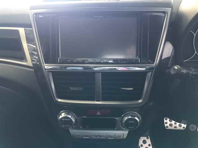 SUBARU EXIGA 2010
