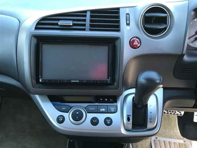 HONDA STREAM 2009