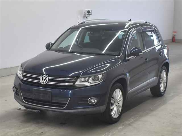 VOLKSWAGEN TIGUAN 2015