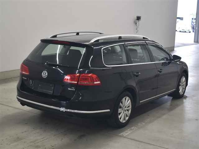 VOLKSWAGEN PASSAT VARIANT 2014