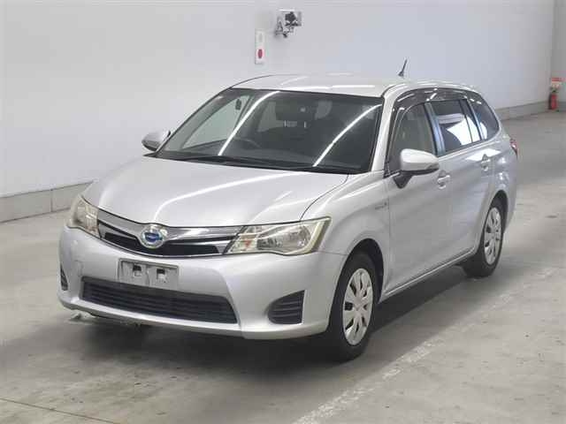 TOYOTA COROLLA FIELDER 2013