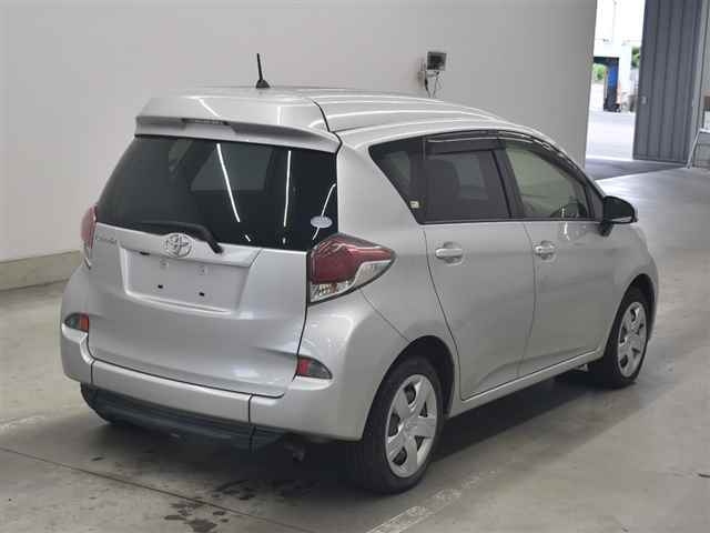TOYOTA RACTIS 2014