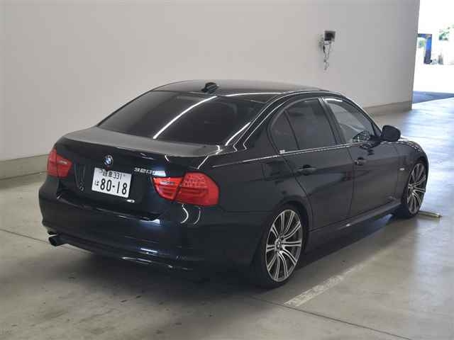 BMW 3 SERIES 2010