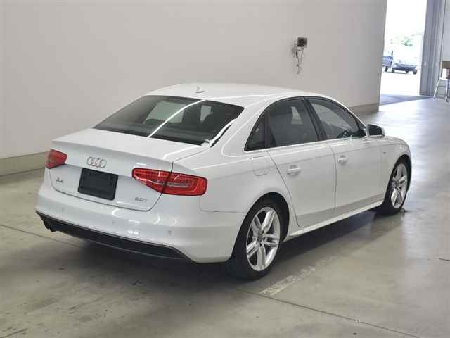AUDI A4 2014