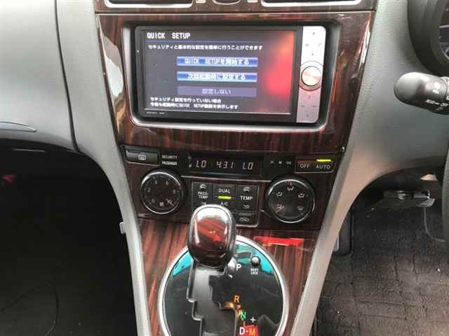 TOYOTA MARK X ZIO 2011